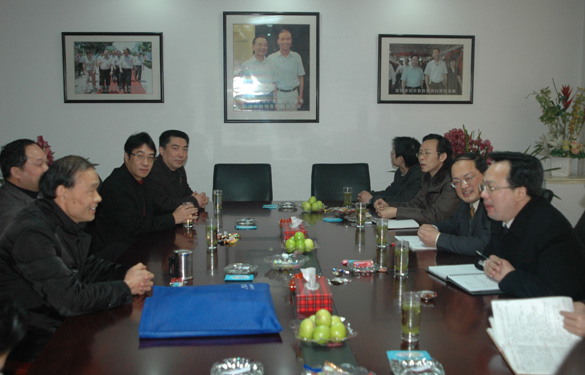 常州市副市长高清新春走访AG一飞冲天